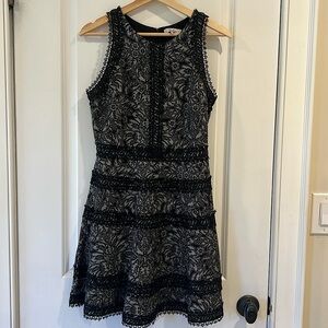 Parker, fit and flare size small, black and silv